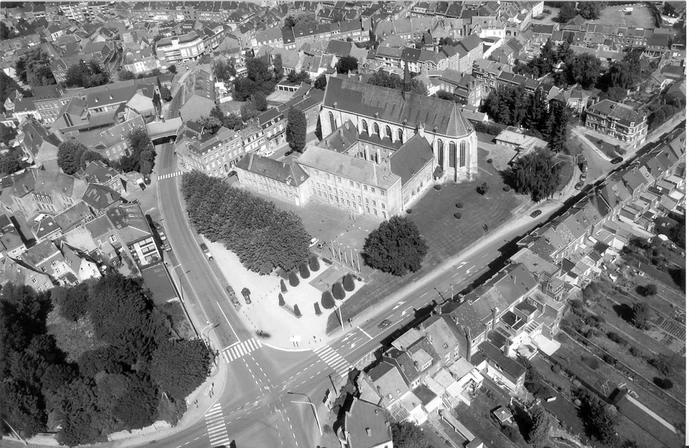vue aérienne de l’ancien couvent des Récollets