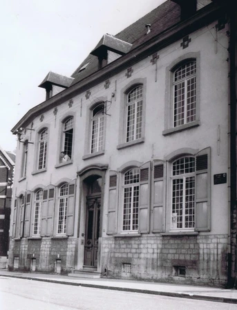 2. hotel biourge 1960.webp